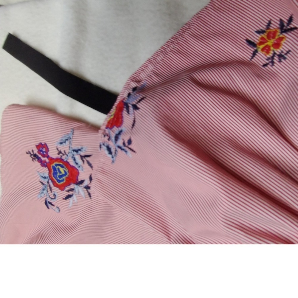 Nine West Medium Pink Embroidered Floral Bell Sleeve Striped Blouse Boho Top - Picture 7 of 11